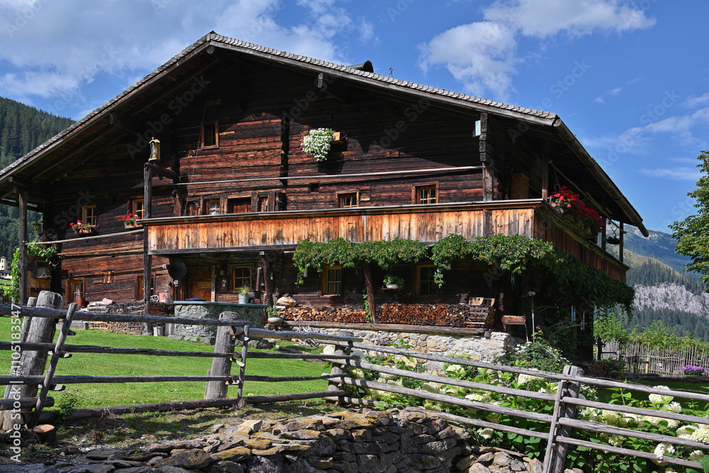 Altes Bauernhaus im Pinzgau | Österreich