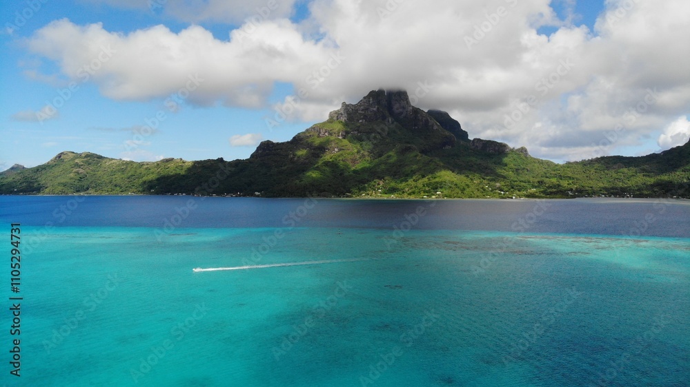 Bora Bora Island, French Polynesia, South Pacific Bora Bora Island, French Polynesia, South Pacific