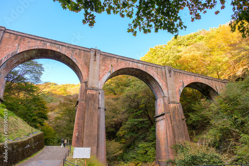 Obraz w ramie 群馬県安中市 秋の碓氷峠、めがね橋