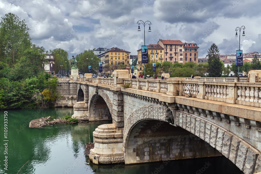Naklejka premium Ponte Umberto I, Turin, Italy
