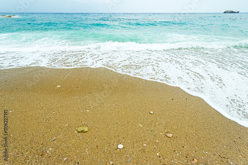 Fototapeta Naklejka Na Ścianę i Meble -  Sea, waves, beach