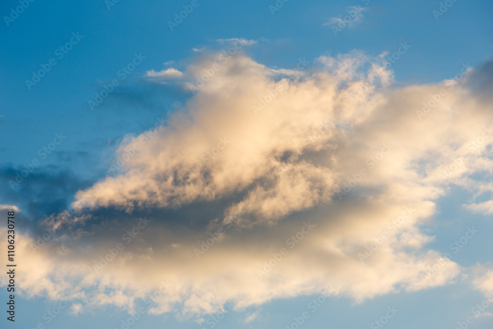 Fototapeta premium Beautiful summer cloudscape