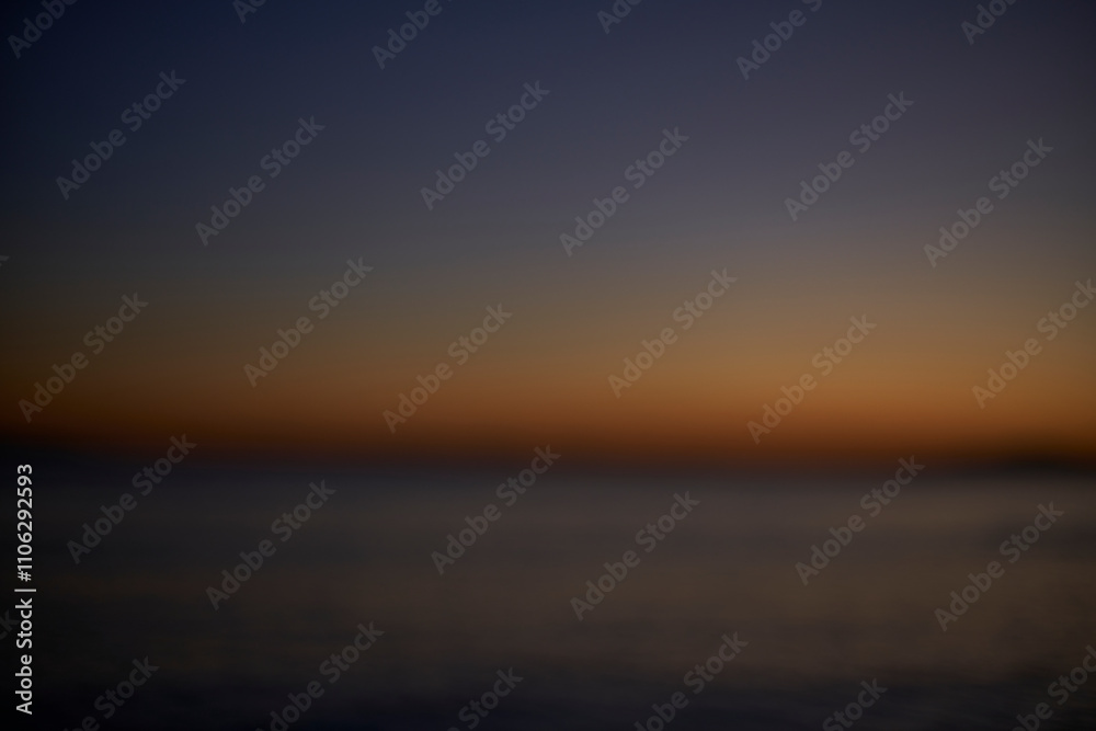 Fototapeta premium 黄金に染まる水平線_01
