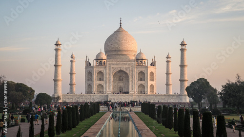Fotografie The architecture of the Taj Mahal in Agra, India