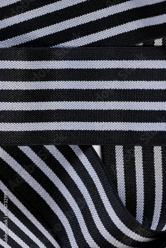 knee wraps training, gray clousep out line