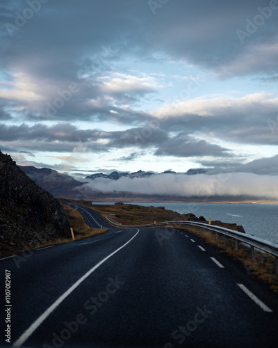 the road to the mountains of iceland