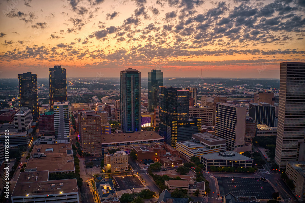 Fototapeta premium Aerial View of Fort Worth, Texas at Sunrise