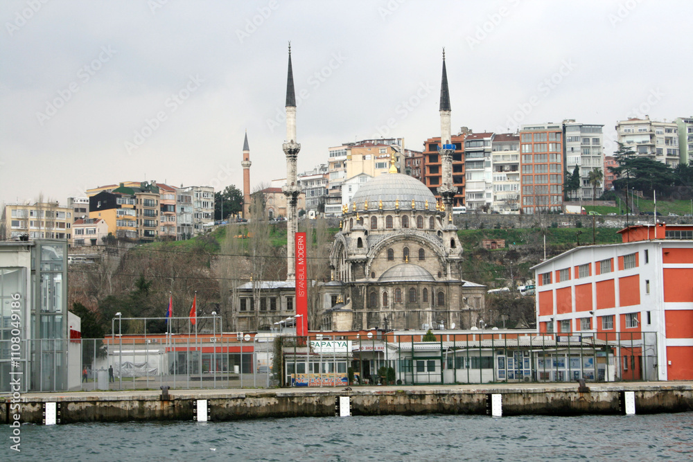 Fototapeta premium Journey to Istanbul. Spring 2010