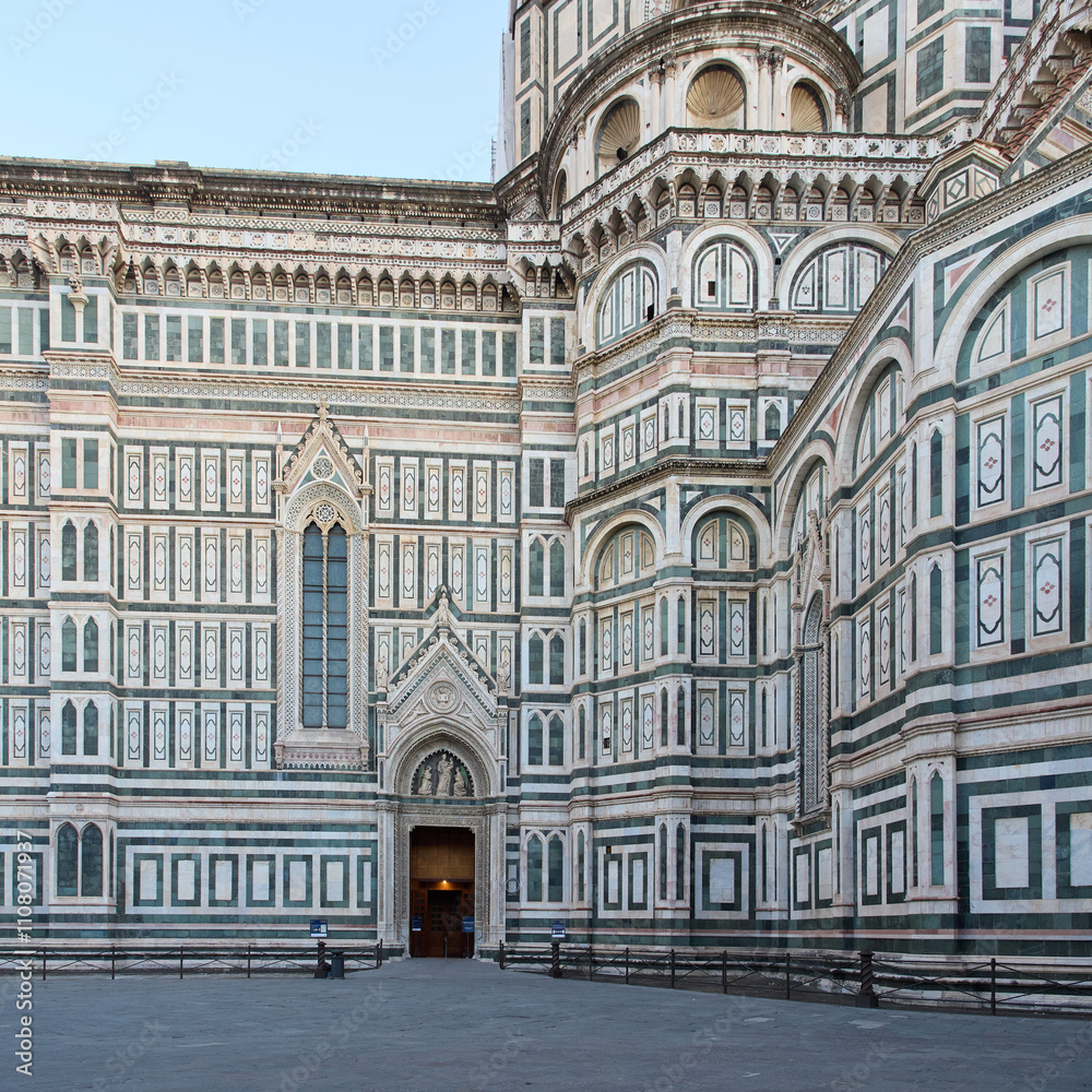 Fototapeta premium The cathedral of Florence (Duomo di Firenze), Santa Maria del Fiore in Italy