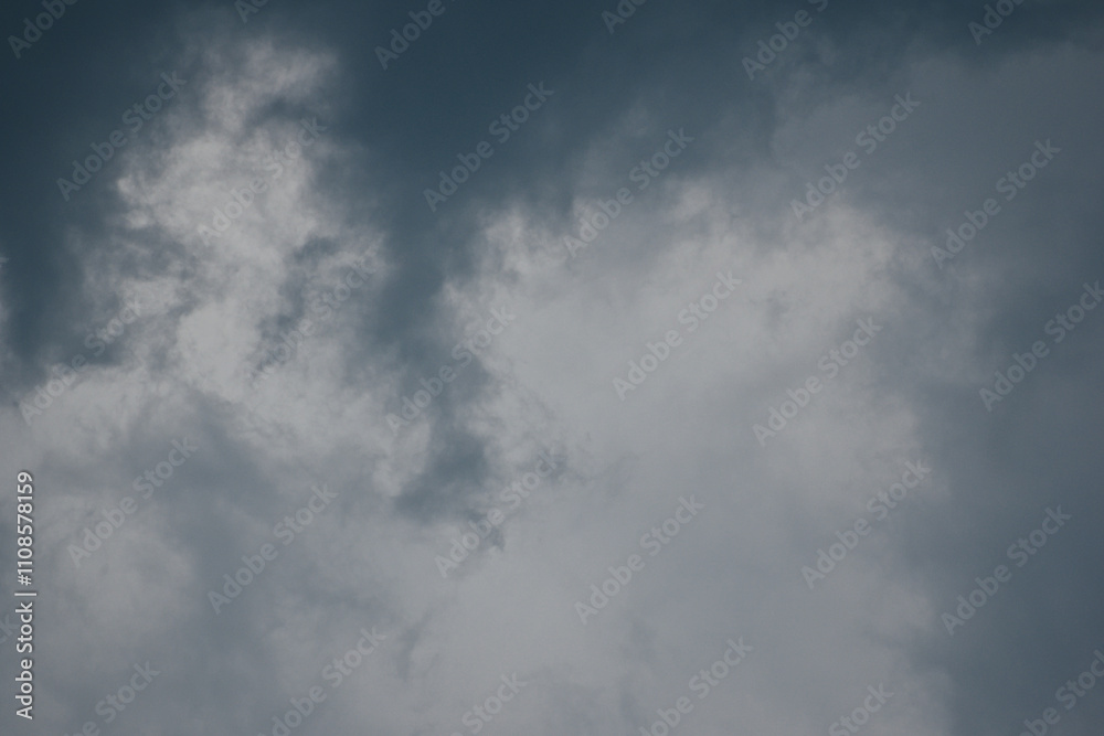 Fototapeta premium ゲリラ豪雨直前の積乱雲