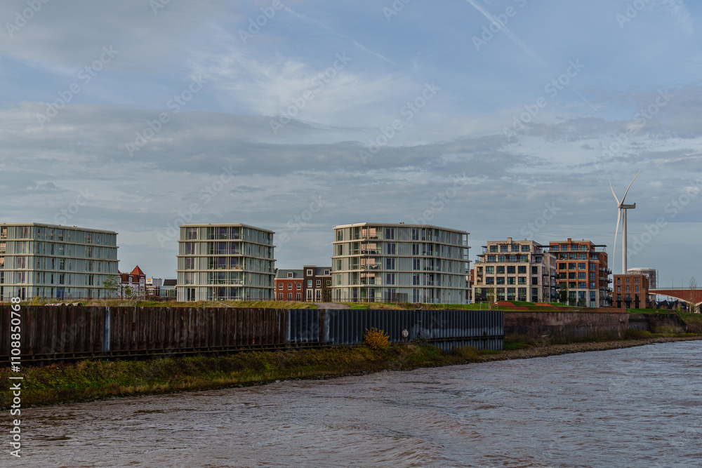 Obraz premium Auf der Waal bei Nijmegen