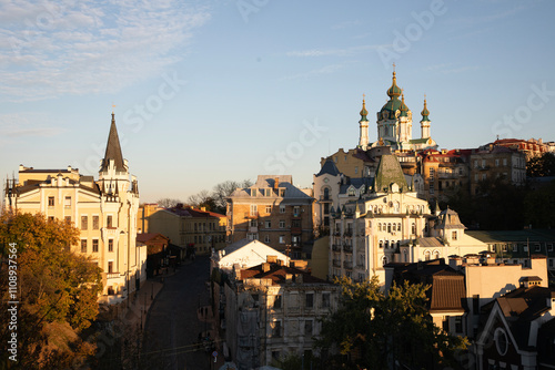 Obraz na płótnie Beautiful view of St. Andrew's Church and St. Andrew's Descent in Kyiv, Ukraine w salonie