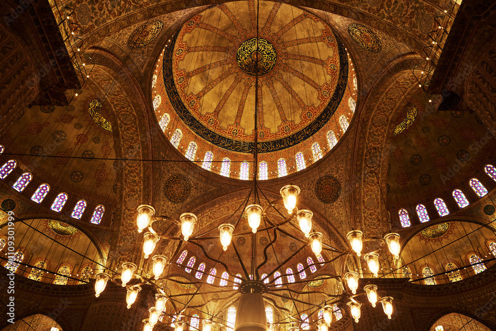 Obraz premium Interior photo of vault of Blue Mosque in Istanbul city, Turkey