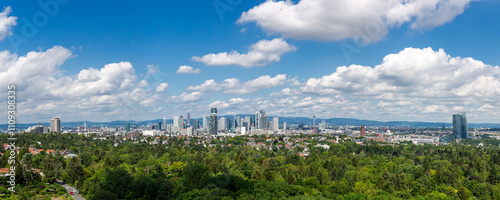 Obraz na płótnie Aerial panorama of Frankfurt skyline with mountains in the background w salonie