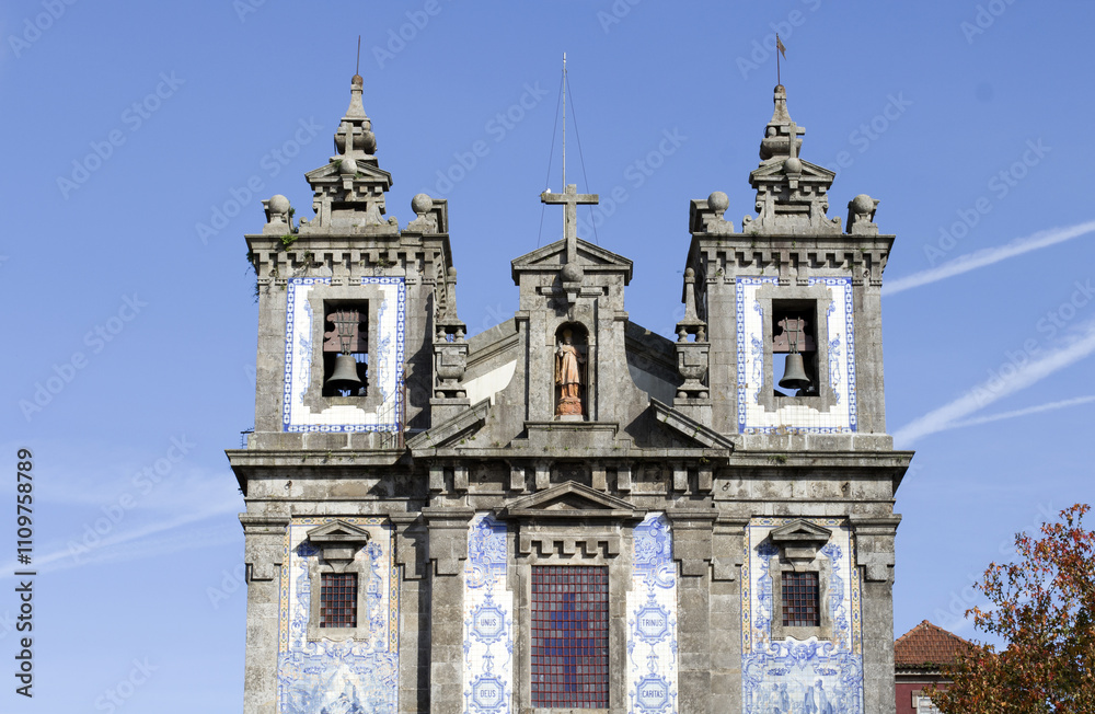 Fototapeta premium Church of Saint Ildefonso, Porto, Portugal