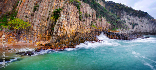 Fototapeta Naklejka Na Ścianę i Meble -  Basalt. Volcanic formation. Lava columns formed by the sea view. Güzelcehisar Lava columns. Bartın Türkiye.