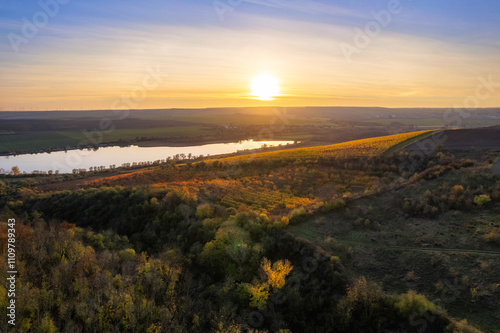 Panorama vom Nordufer des Süßen See bei Sonnenuntergang photo