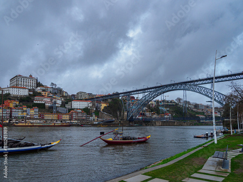 The Ribeira district Located on the banks of the Douro river