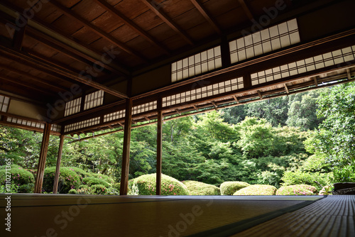 詩仙堂丈山寺　凹凸窠から見る庭園(京都市左京区) photo