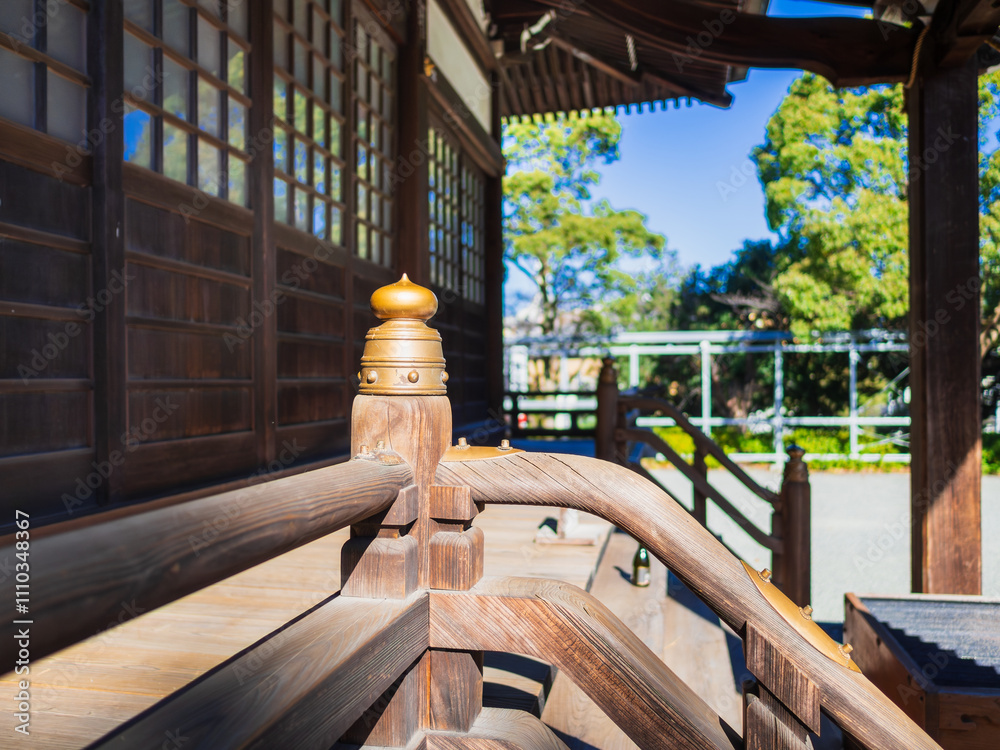 神社イメージ 本堂拝殿前