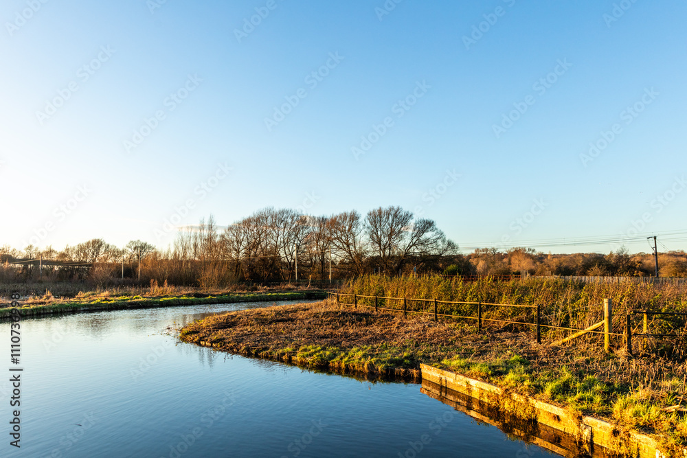 Obraz premium The New River is an artificial waterway in England, opened in 1613 to supply London with fresh drinking water taken from Chadwell and Amwell Springs near Ware in Hertfordshire, and later the River Lea