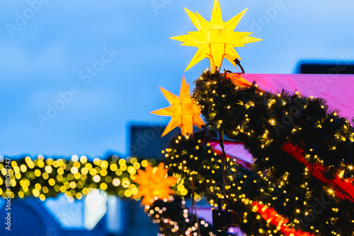 Stern auf einem Weihnachtsmarkt,  photo