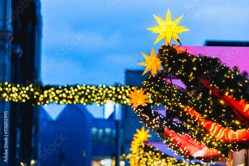 Stern auf einem Weihnachtsmarkt,  photo