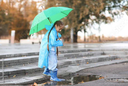 Cute little girl with umbre...