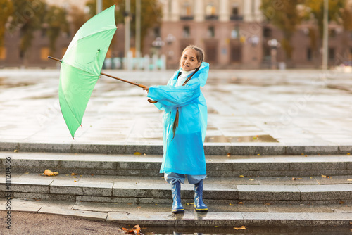 Cute little girl with umbre...