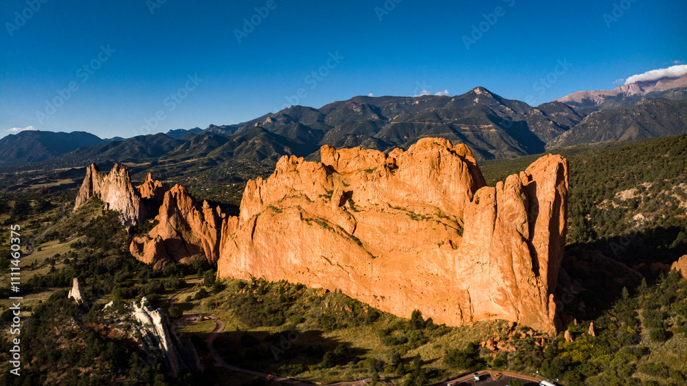 Obraz premium SEPTEMBER 30, 2023 - COLORADO SPRINGS, CO., USA - aerial views of Garden of the Gods in Colorado Springs