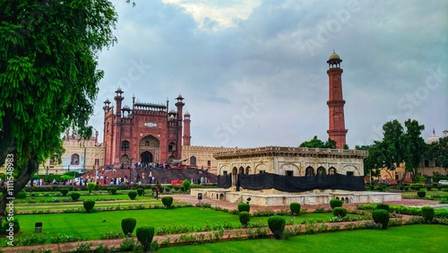 aesthetic vibes clouds with badshahi mosque photo