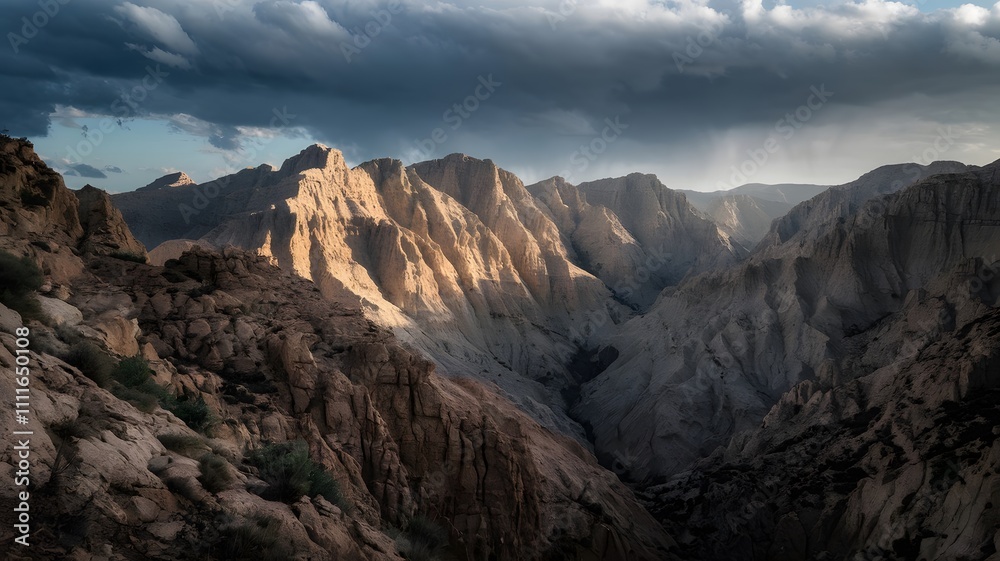 Obraz premium Rugged Rock Formations on a Mountain – Dramatic Landscape Photo