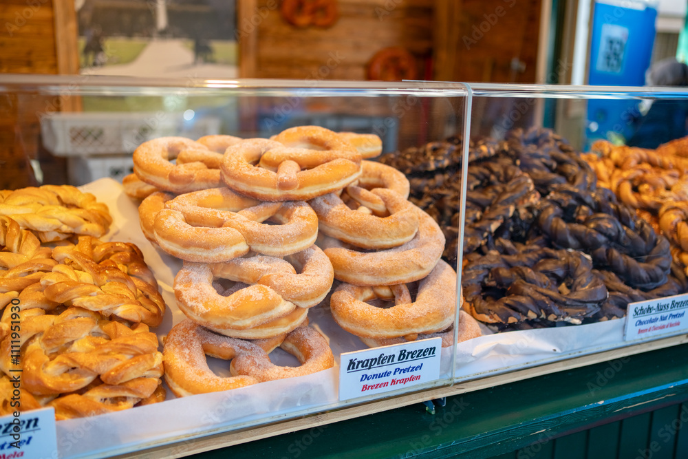 Φωτογραφία Brezen - Traditional baked goods at the Christmas market in Salzburg, Austria