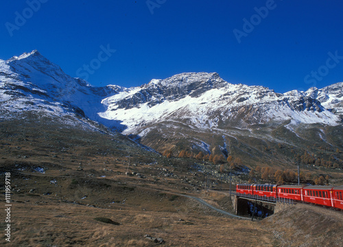 Berninapass in den Engadiner Alpen. Bernina-PAss in the Swiss Alps photo