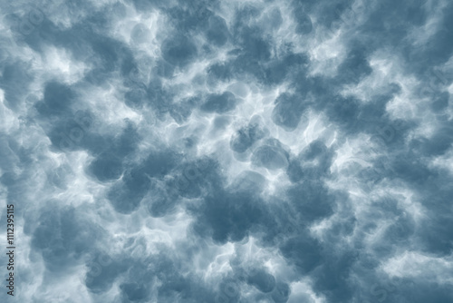 Obraz na płótnie Mammatus storm clouds. Dramatic thunder sky. w salonie