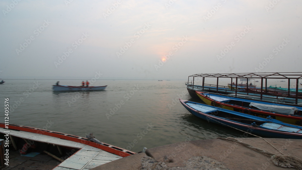 Obraz premium Sunrise on the Ganges River