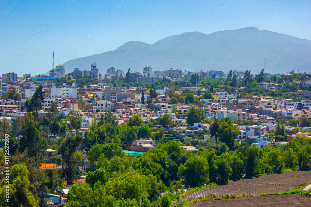 Fototapeta premium Widok z lotu ptaka na miasto Arequipa, Peru