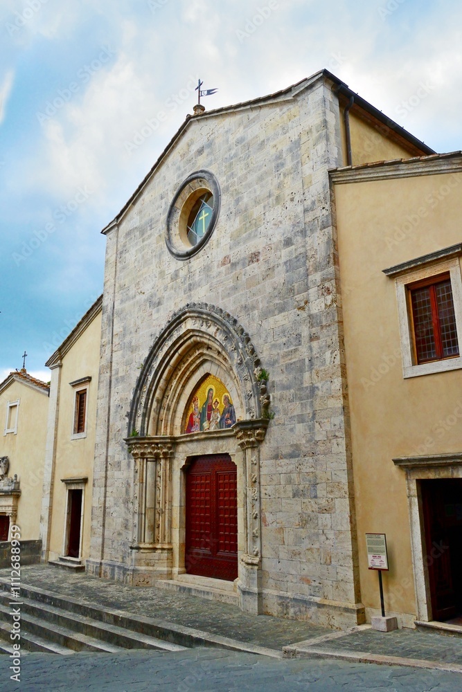 Obraz premium landscape of the old Tuscan village of San Casciano dei Bagni in the province of Siena, Italy