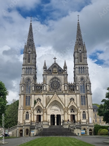 Basilique Notre-Dame de Montligeon