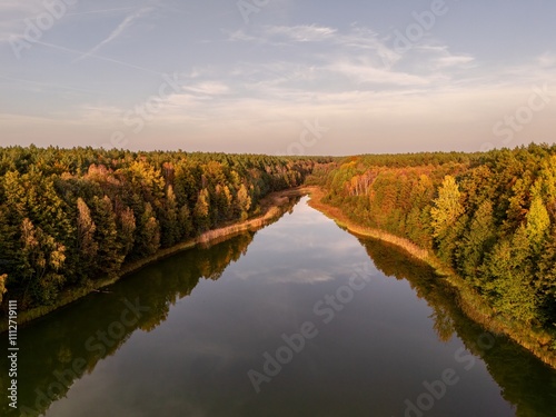 wieś , wiatraki , pola , mgła, las