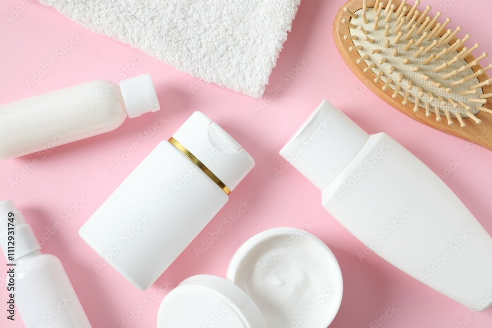 Naklejka premium Cosmetic bottles on color background. Personal hygiene products 