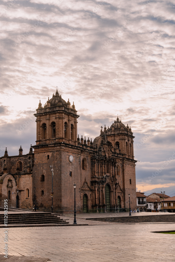 Fototapeta premium Cusco Cathedral early in the morning