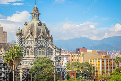 Konstfotografi Hermosa y colorida fotografía de la ciudad de Medellín, Colombia.