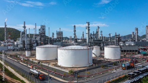 Obraz na płótnie Aerial view oil and gas refinery industry plant, Oil and gas petrochemical industrial storage tank refinery plant, Industry Oil refinery oil and gas refinery factory power and fuel energy. w salonie