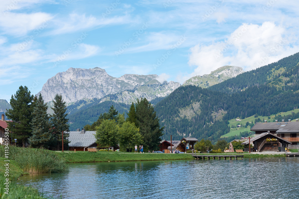 Naklejka premium lac de vonnes - châtel