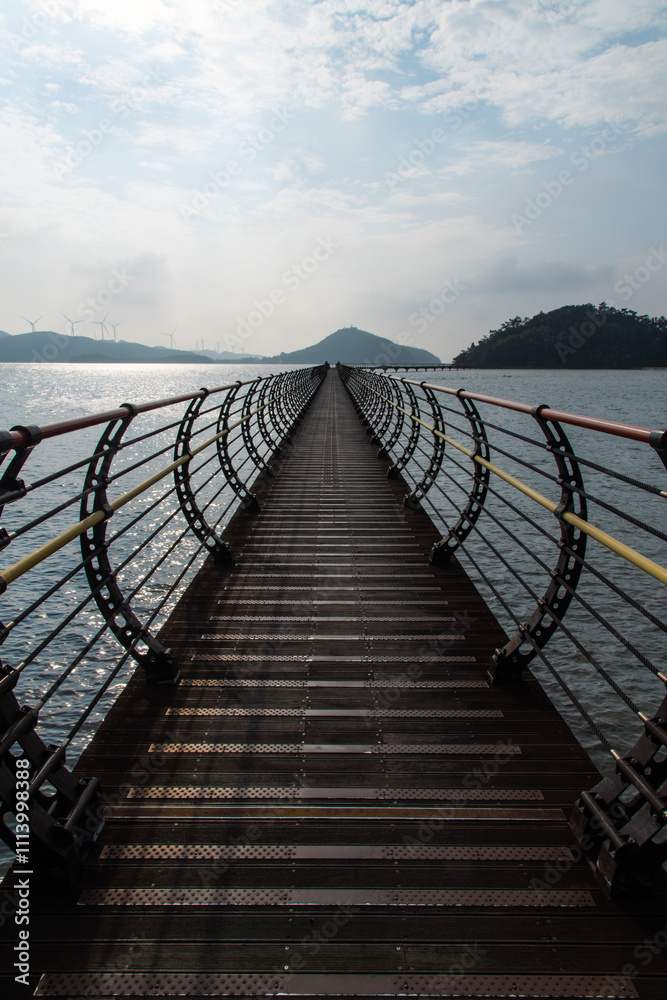Obraz premium footbridge on the sea