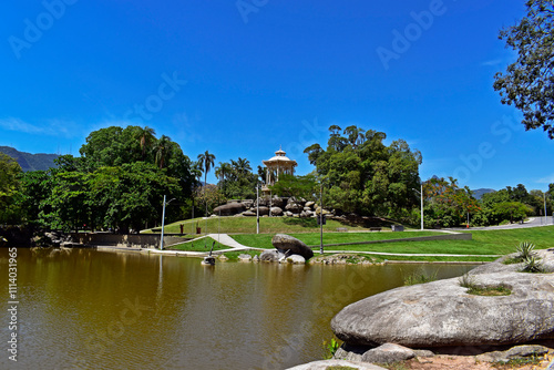 Obraz na płótnie Chinese pagoda and lake on Quinta da Boa Vista, Rio de Janeiro, Brazil w salonie