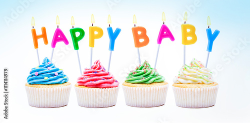 brennende kerzen mit happy baby