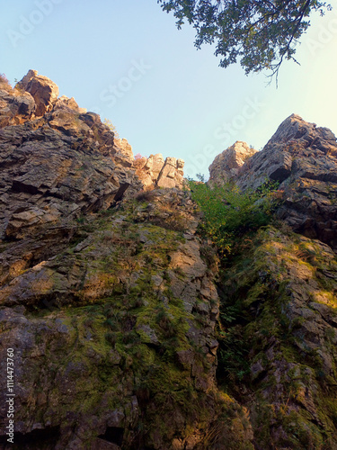 Die Felsgruppe Kirner Dolomiten bei Kirn im Landkreis Bad Kreuznach in Rheinland-Pfalz. Aussicht vom Premium-Wanderweg Vitaltour Drei-Burgen-Weg.  photo