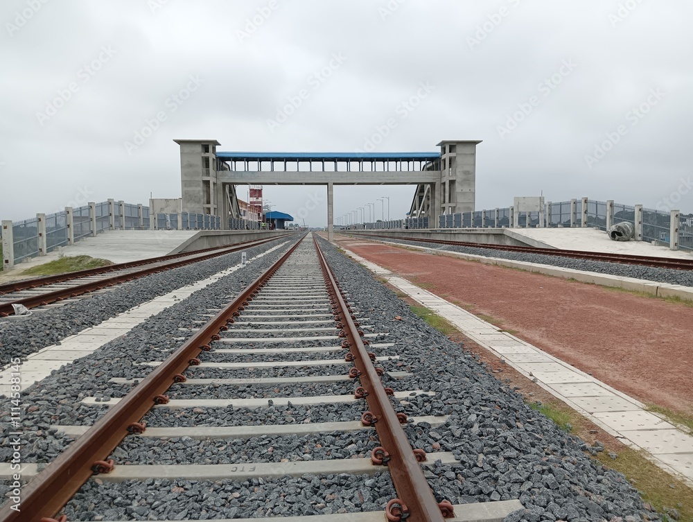 Fototapeta premium Empty railway view in the afternoon